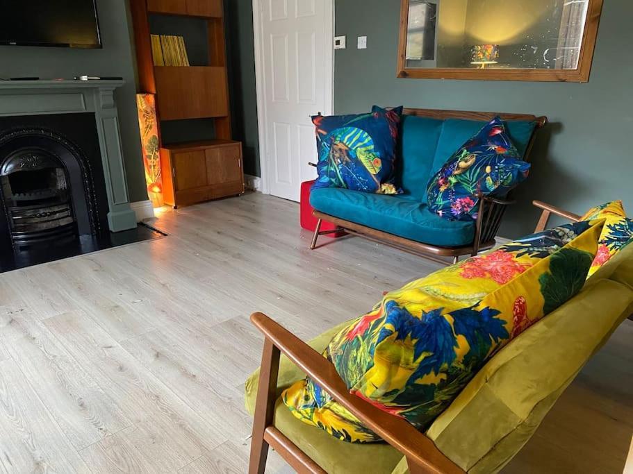 גטשהד Peaceful Home From Home - Spacious 3 Bedroom House Accommodating 7 - Ideal For Families And Workers מראה חיצוני תמונה