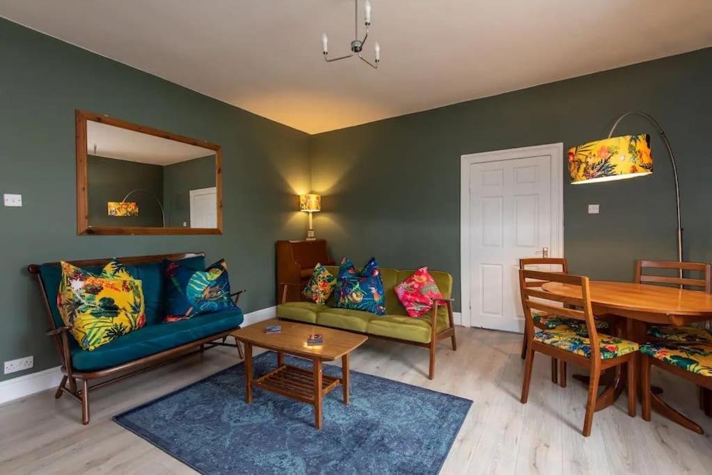 גטשהד Peaceful Home From Home - Spacious 3 Bedroom House Accommodating 7 - Ideal For Families And Workers מראה חיצוני תמונה