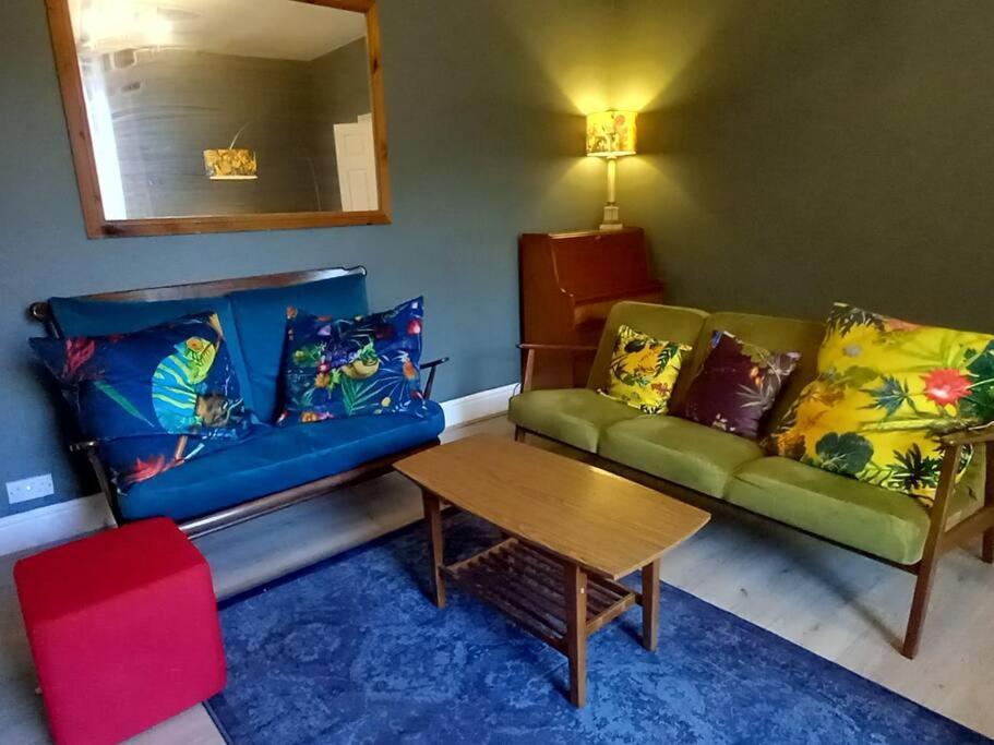 גטשהד Peaceful Home From Home - Spacious 3 Bedroom House Accommodating 7 - Ideal For Families And Workers מראה חיצוני תמונה