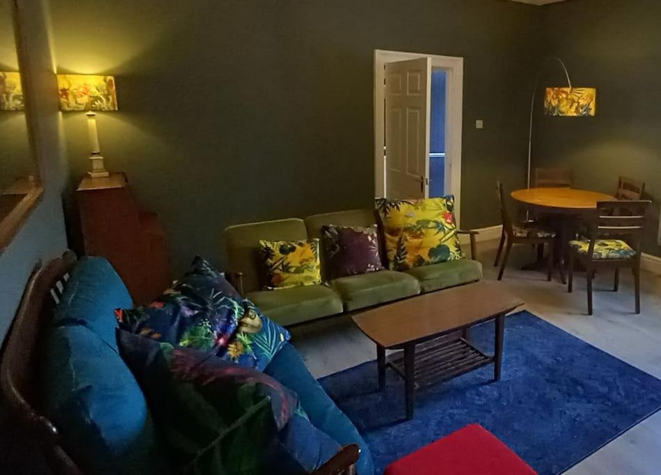 גטשהד Peaceful Home From Home - Spacious 3 Bedroom House Accommodating 7 - Ideal For Families And Workers מראה חיצוני תמונה